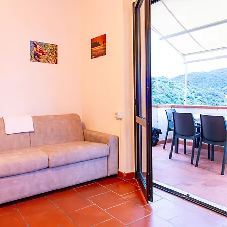 Giglio Blu Lägenhet *