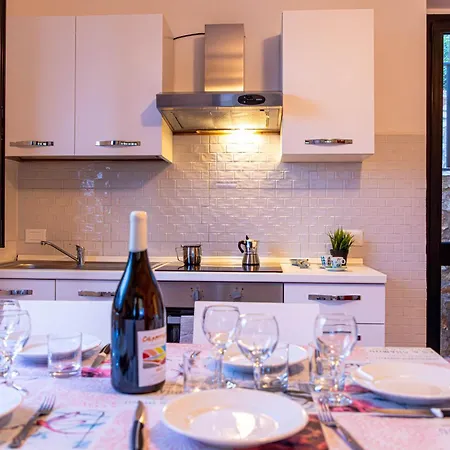 Giglio Blu Lägenhet *