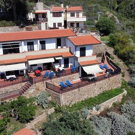 Giglio Blu Apartment *