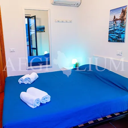 Giglio Blu 1 Апартаменты *