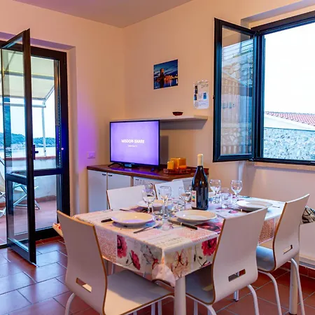 Giglio Blu 1 Кампезе